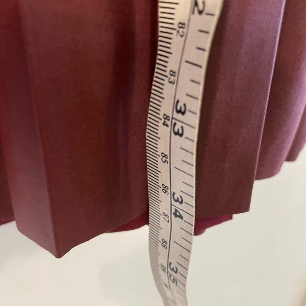 Long skirt ,waist on elastic band very confy - Picture 3 of 3